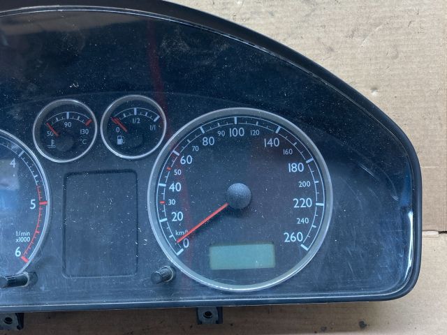 bontott VW SHARAN Kilométeróra