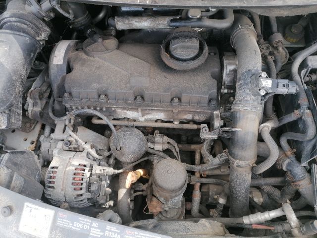 bontott VW SHARAN Motor (Fűzött blokk hengerfejjel)