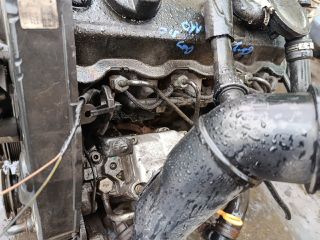 bontott VW SHARAN Motor (Fűzött blokk hengerfejjel)