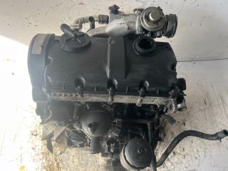 bontott VW SHARAN Motor (Fűzött blokk hengerfejjel)