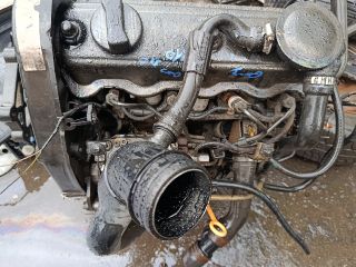 bontott VW SHARAN Motor (Fűzött blokk hengerfejjel)