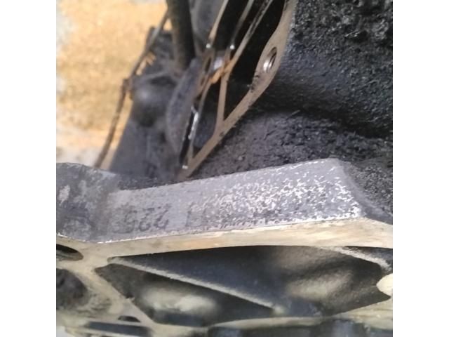 bontott VW SHARAN Motor (Fűzött blokk hengerfejjel)