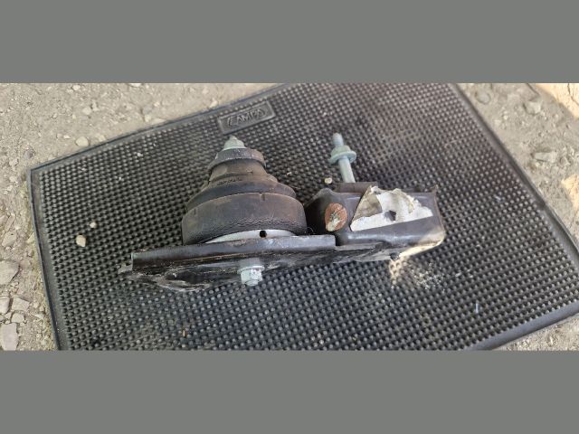 bontott VW SHARAN Motor Tartó Bak Jobb