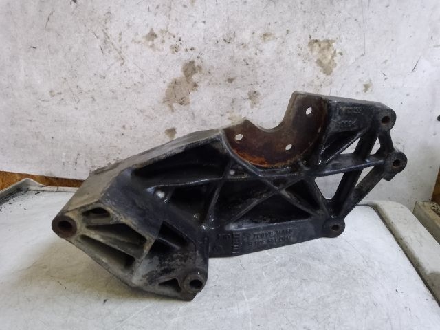 bontott VW SHARAN Motor Tartó Bak Jobb