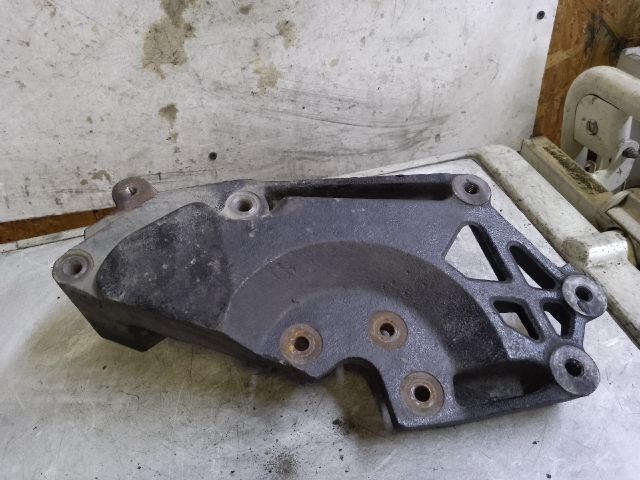 bontott VW SHARAN Motor Tartó Bak Jobb