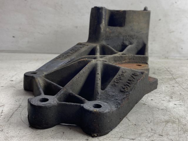 bontott VW SHARAN Motor Tartó Bak (Pozíciófüggetlen)