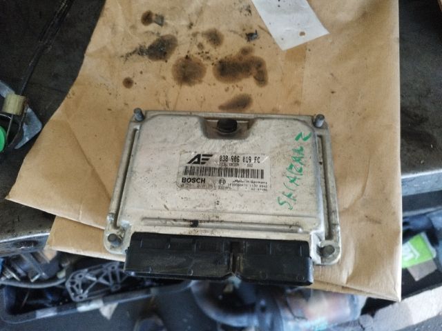 bontott VW SHARAN Motorvezérlő