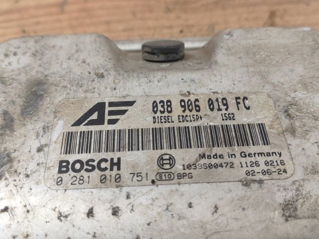 bontott VW SHARAN Motorvezérlő