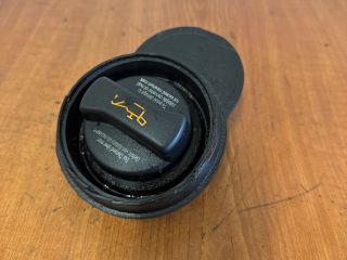 bontott VW SHARAN Olajbeöntő Sapka