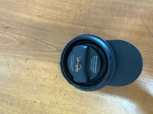 bontott VW SHARAN Olajbeöntő Sapka