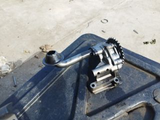 bontott VW SHARAN Olajszivattyú