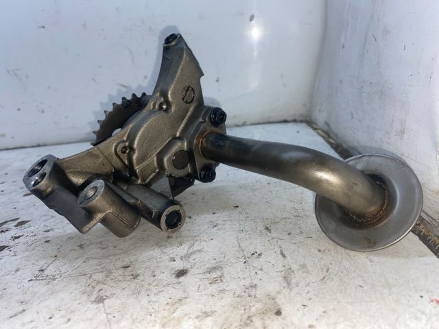 bontott VW SHARAN Olajszivattyú