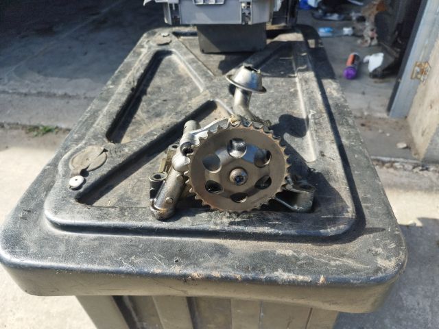 bontott VW SHARAN Olajszivattyú