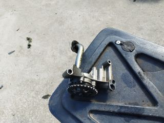 bontott VW SHARAN Olajszivattyú