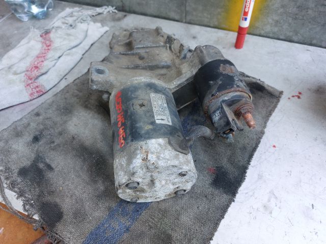 bontott VW SHARAN Önindító