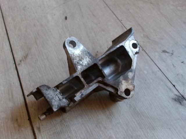 bontott VW SHARAN Szíjfeszítő Görgő