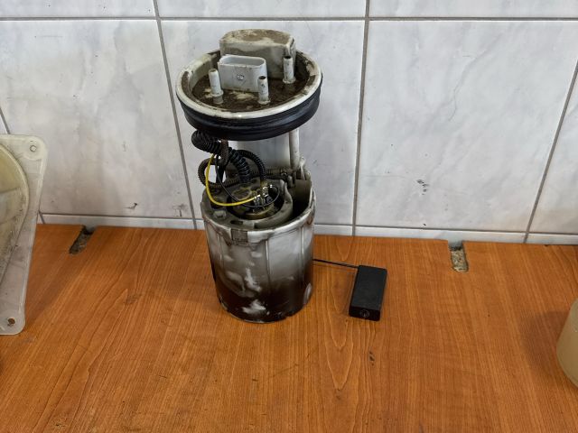 bontott VW SHARAN Üzemanyag Szivattyú