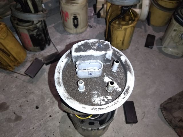 bontott VW SHARAN Üzemanyag Szivattyú