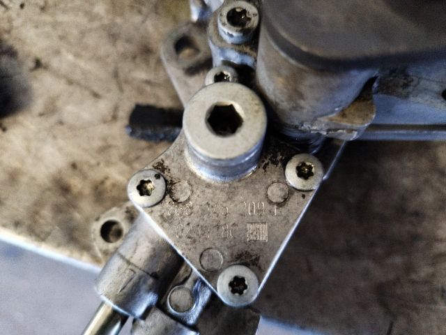 bontott VW SHARAN Vákumpumpa