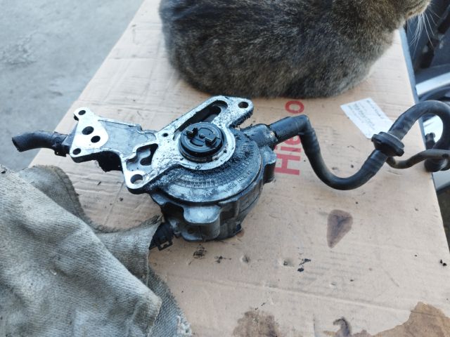 bontott VW SHARAN Vákumpumpa