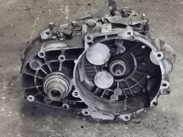 bontott VW SHARAN Váltó (Mechanikus)