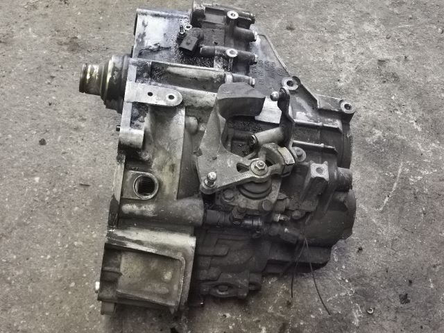 bontott VW SHARAN Váltó (Mechanikus)