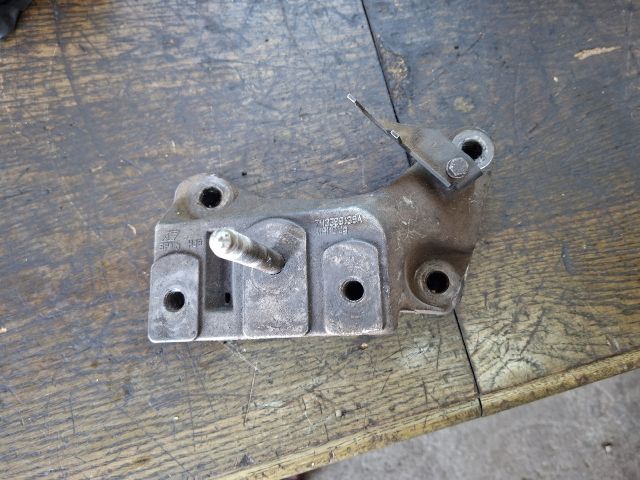 bontott VW SHARAN Váltó Tartó Bak (Pozíciófüggetlen)