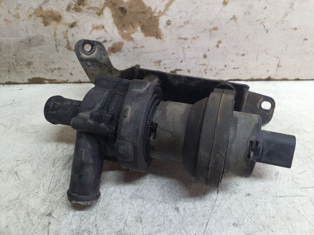 bontott VW SHARAN Vízpumpa