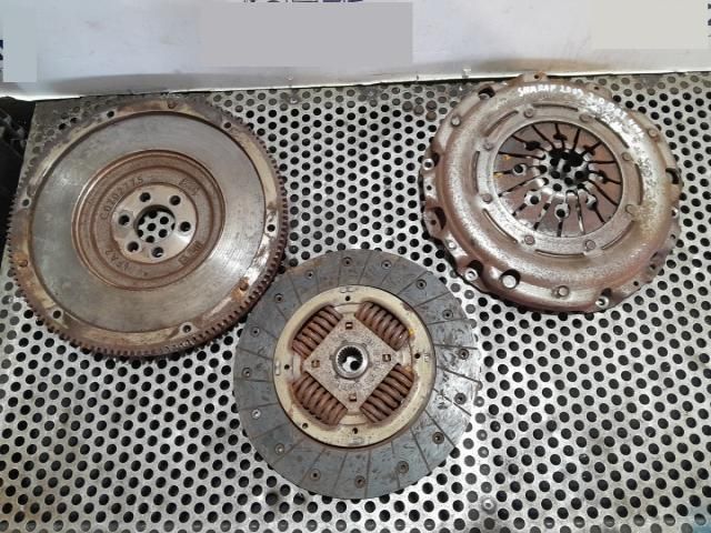 bontott VW SHARAN Kuplung Szett (Szerkezet, Tárcsa)