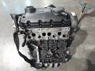 bontott VW SHARAN Motor (Fűzött blokk hengerfejjel)