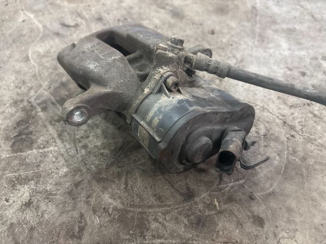 bontott VW SHARAN Jobb hátsó Féknyereg Munkahengerrel