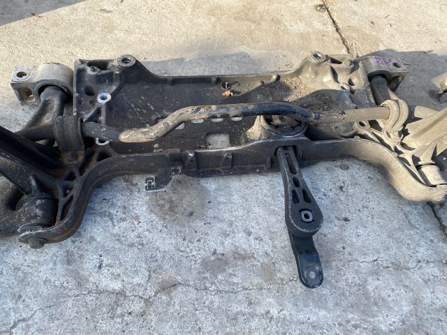 bontott VW SHARAN Első Bölcső