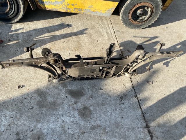 bontott VW SHARAN Első Bölcső