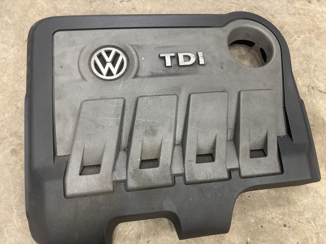 bontott VW SHARAN Felső Motorburkolat