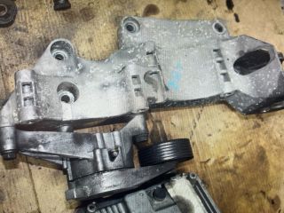 bontott VW SHARAN Generátor Tartó Bak