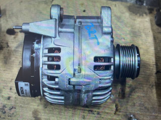 bontott VW SHARAN Generátor