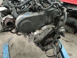 bontott VW SHARAN Motor (Fűzött blokk hengerfejjel)