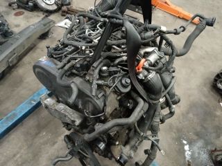 bontott VW SHARAN Motor (Fűzött blokk hengerfejjel)