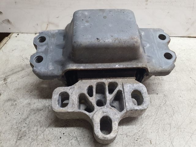 bontott VW SHARAN Motor Tartó Bak (Fém)