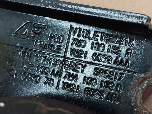 bontott VW SHARAN Motor Tartó Bak (Fém)