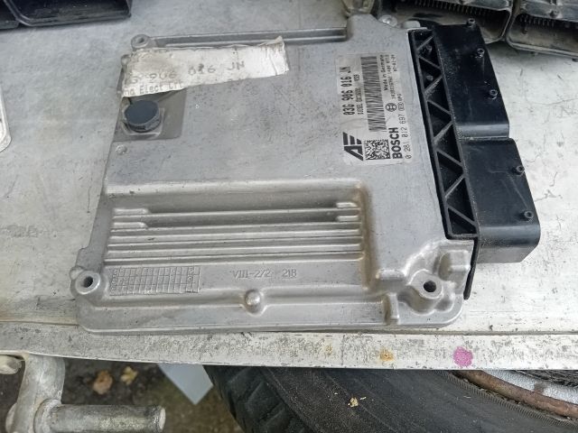 bontott VW SHARAN Motorvezérlő