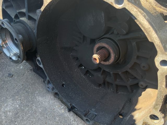 bontott VW SHARAN Váltó (Mechanikus)