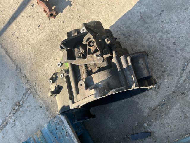 bontott VW SHARAN Váltó (Mechanikus)