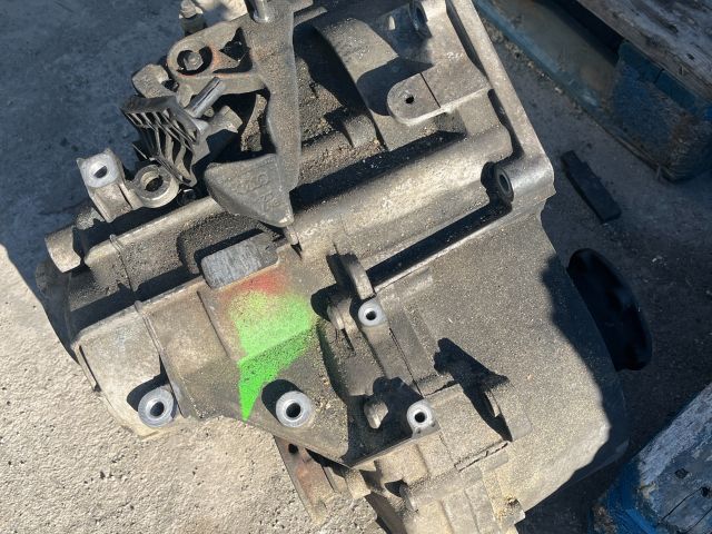 bontott VW SHARAN Váltó (Mechanikus)