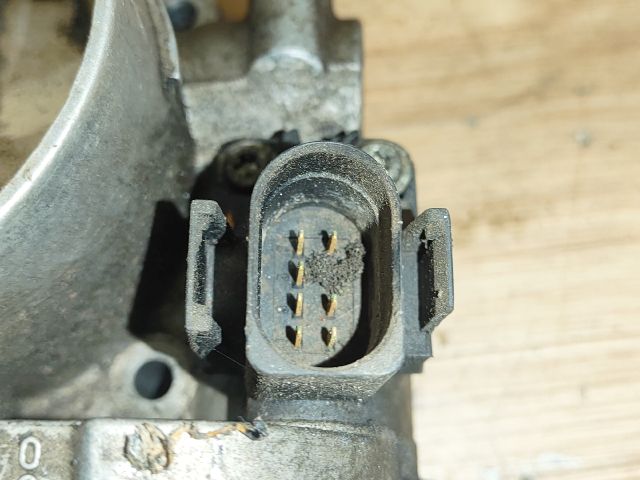 bontott VW SHARAN Fojtószelep (Mechanikus)