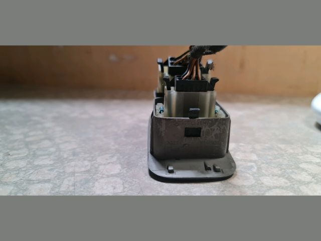 bontott VW SHARAN Ablakemelő és Tükör Kapcsoló