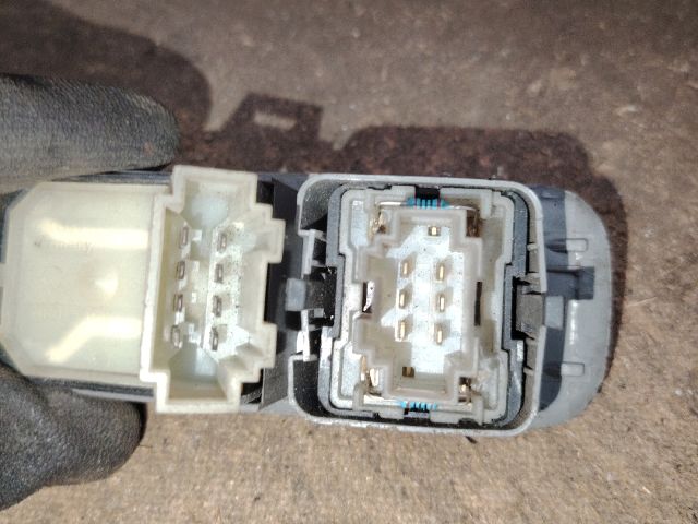 bontott VW SHARAN Ablakemelő Kapcsoló Négyes / Kettes