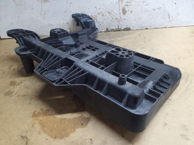 bontott VW SHARAN Akkumulátor Tartó