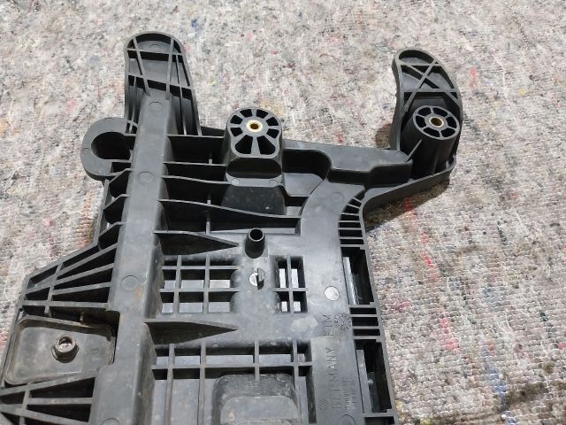 bontott VW SHARAN Akkumulátor Tartó