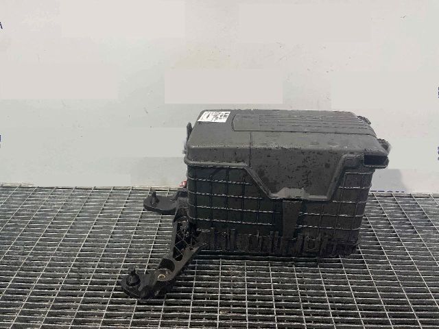 bontott VW SHARAN Akkumulátor Tartó